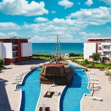 Apartment привилидж первая линия *