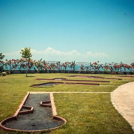 привилидж первая линия Apartment