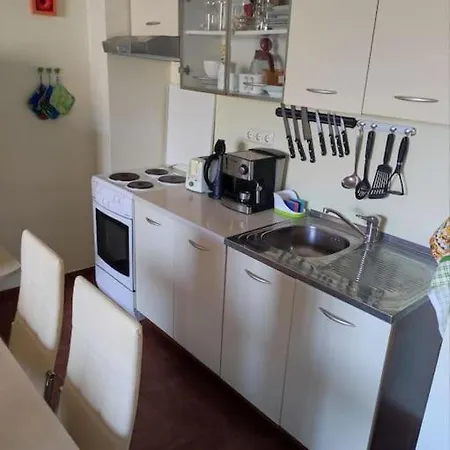 привилидж первая линия Apartment